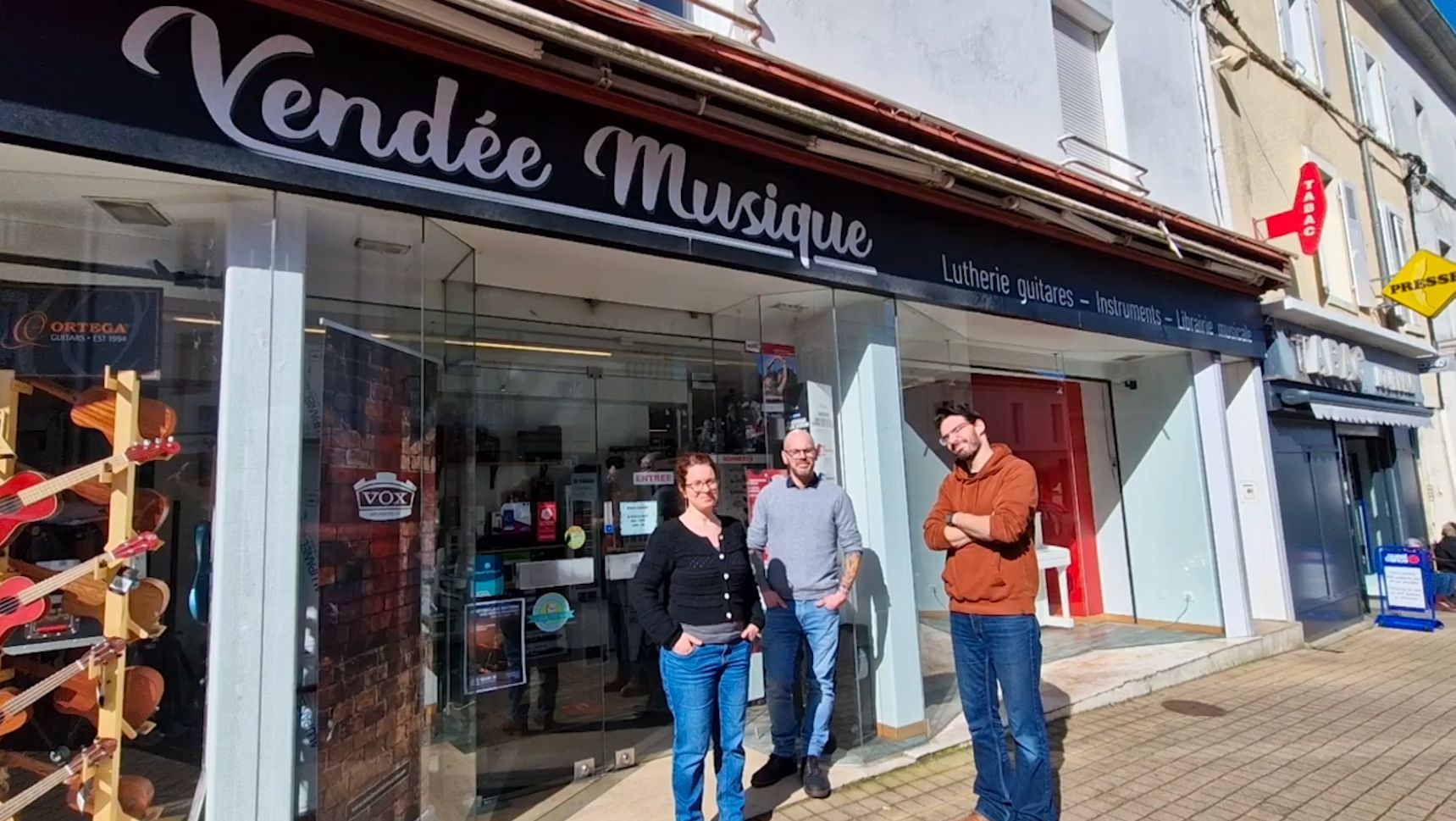 Photo de l'équipe du magasin Vendée Musique