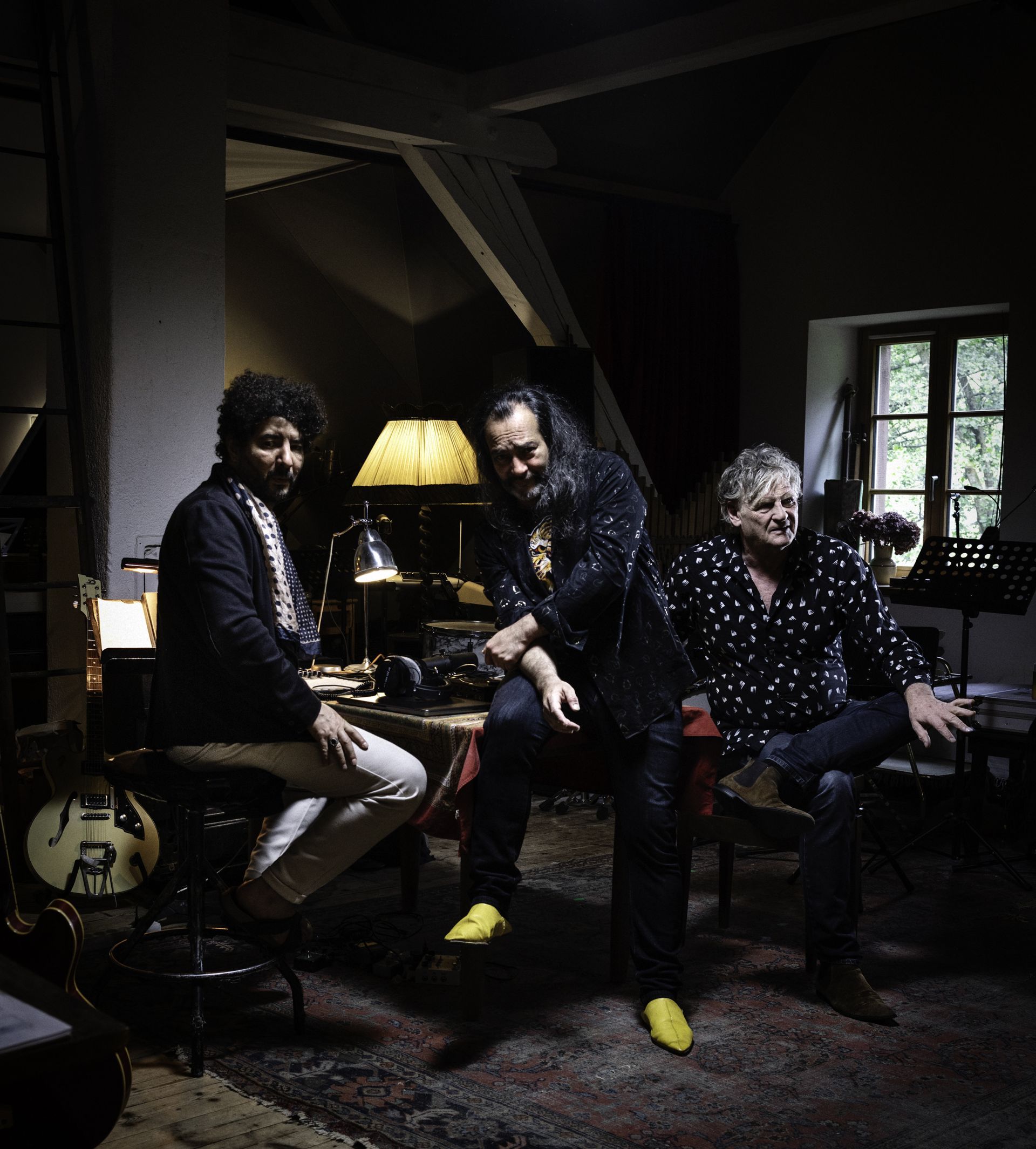Photo du groupe de musique Mademoiselle : Rodolphe Burger, Mehdi Haddab et Sofiane Saidi